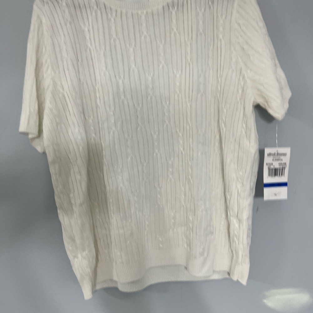 White Short Sleeve Knit Top - Picture 5 of 5